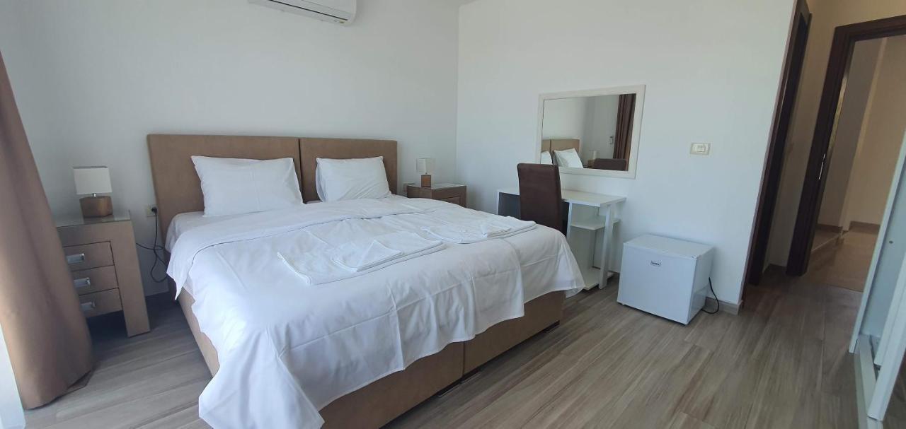 Hotel Svarog Bečići Exteriér fotografie
